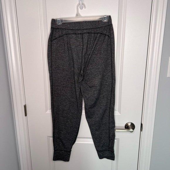 Gap Brushed Tech Jersey Jogger - Picture 4 of 8